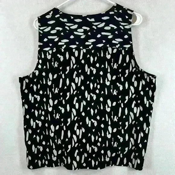 Nine West Women’s Top Size XL Black and White Tie Front 100% Polyester - Picture 3 of 8